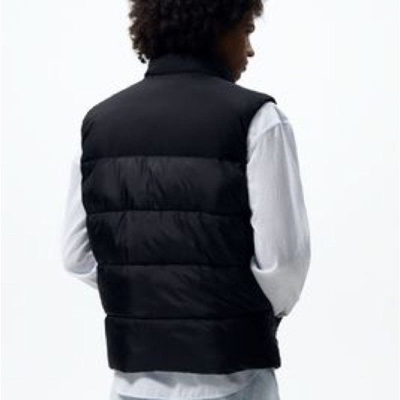 Zara Black Color Block Dual Texture Puffer Vest - Picture 10 of 10